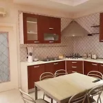 Al Binario Di נאפולי