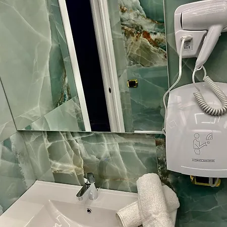 Al Binario Di 住宿加早餐酒店 3*