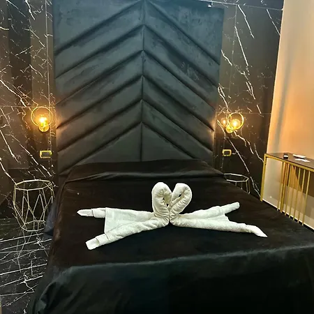 Al Binario Di 3* 那不勒斯